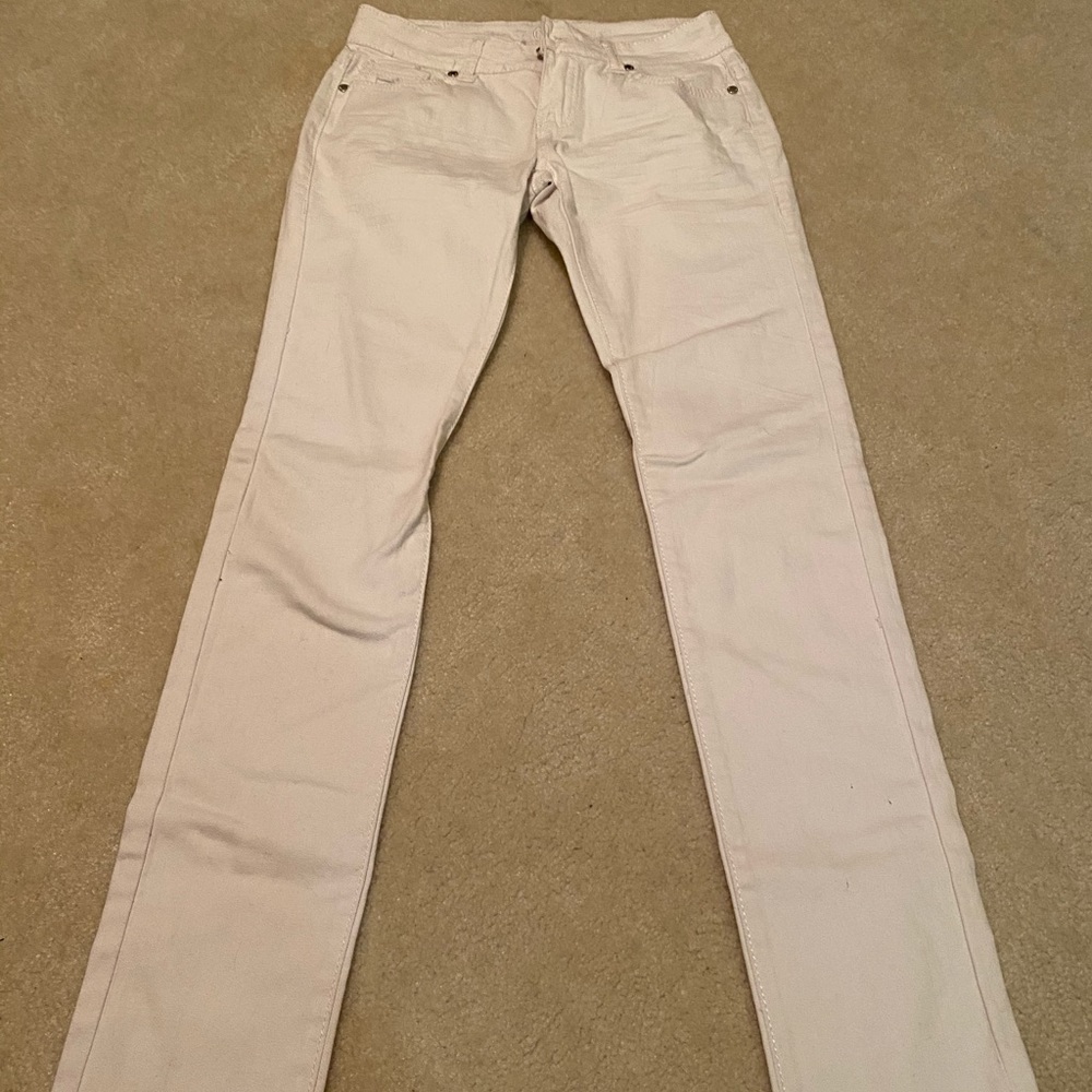 NV white jeans